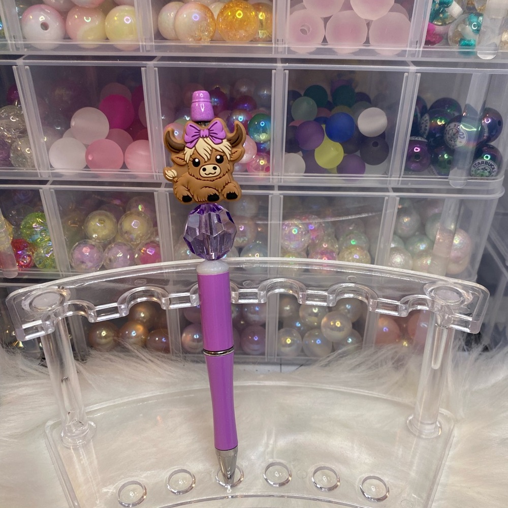 Purple Highland Cow Beaded Pen